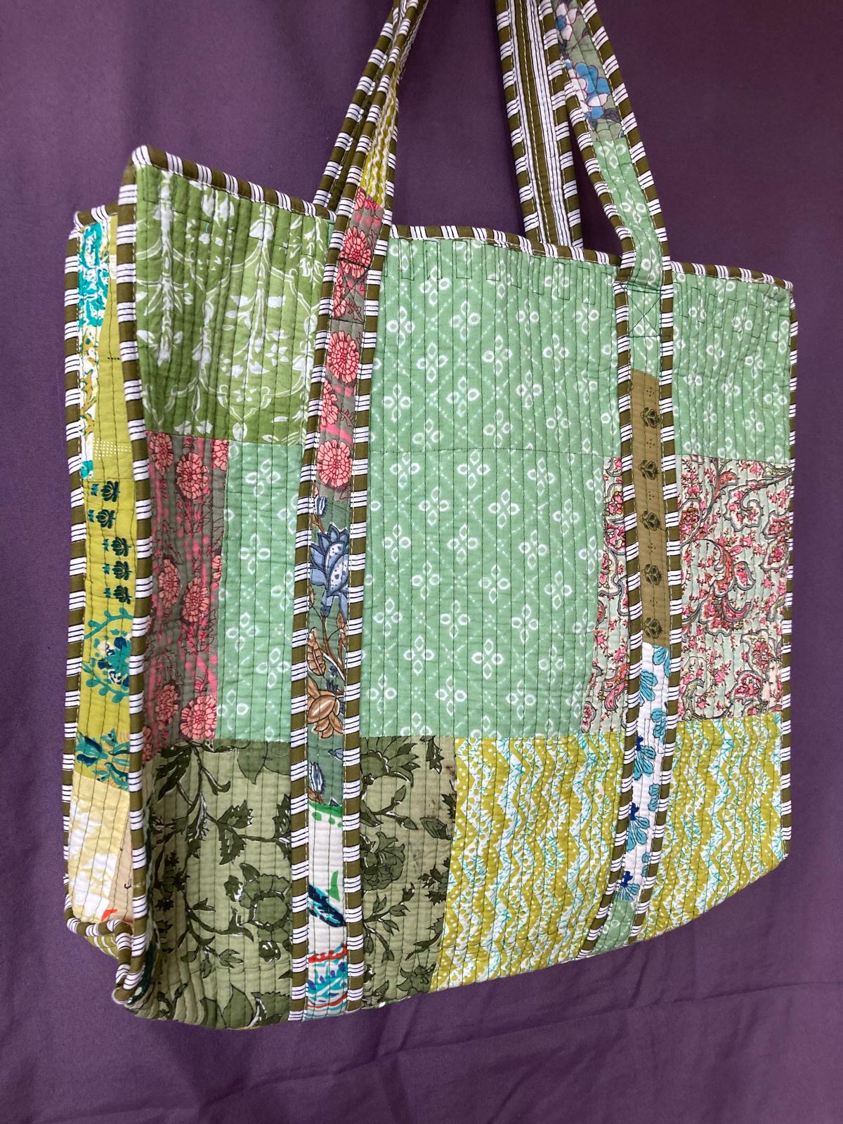 BOHO CHIC QUILT BAG, B-007