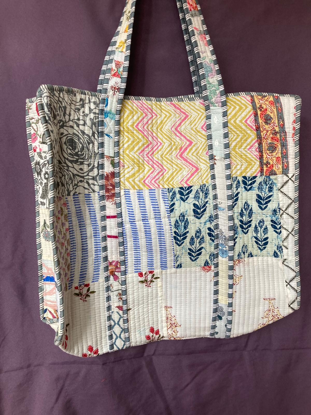 BOHO CHIC QUILT BAG, B-009