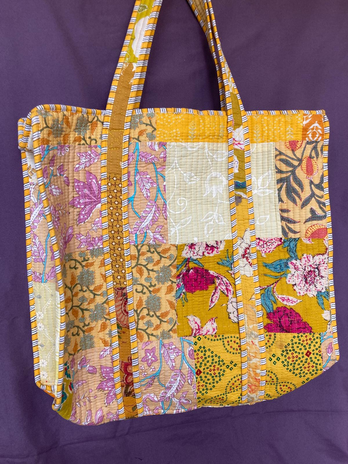 BOHO CHIC QUILT BAG, B-012