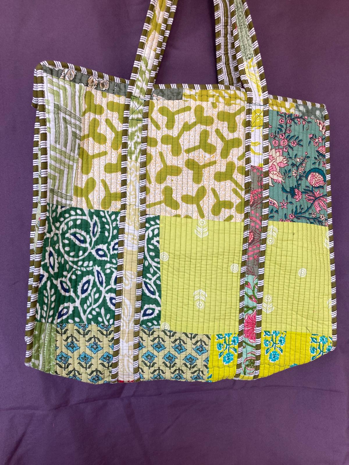 BOHO CHIC QUILT BAG, B-014